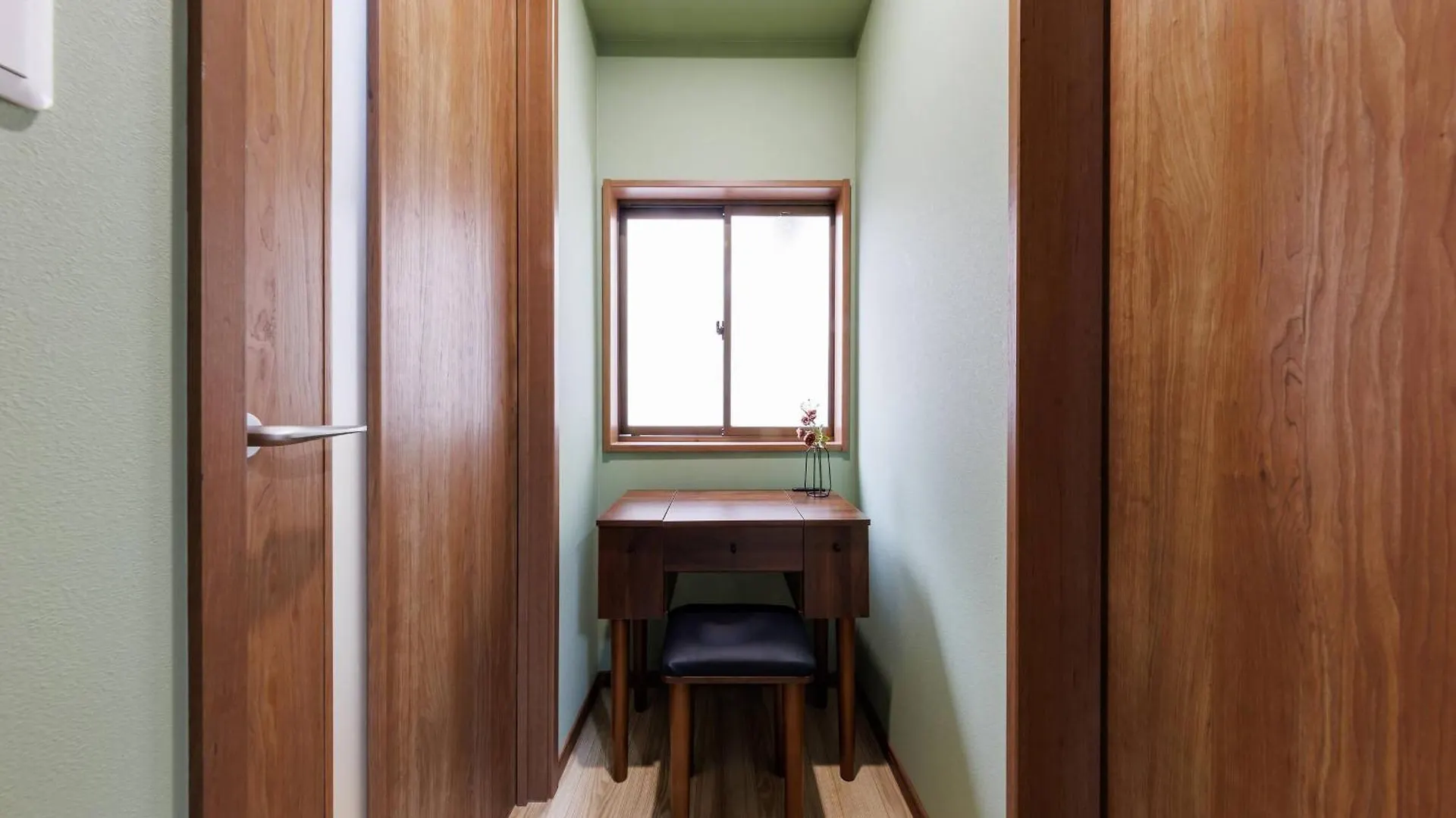 Ferienwohnung スカイビル梅田 Ōsaka Apartment